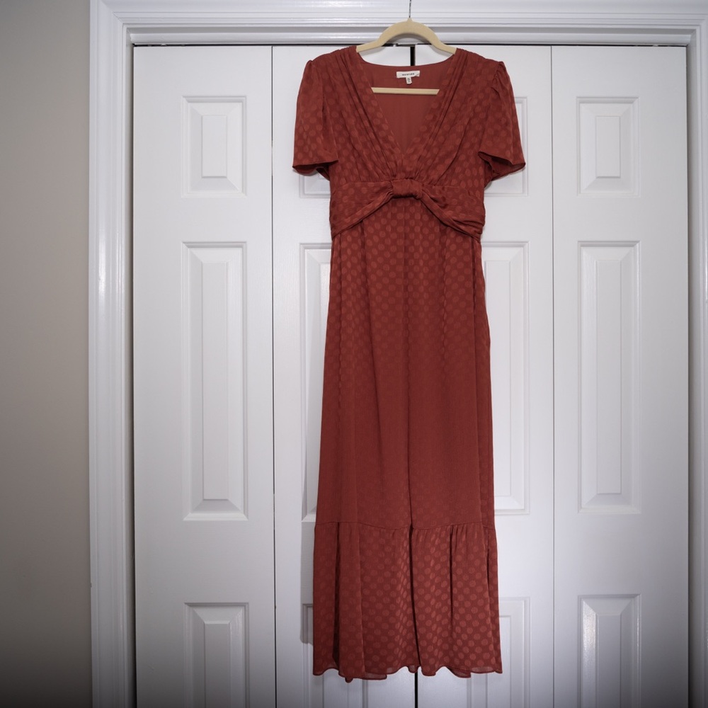 Max Studio NWOT Jacquard Shine Dot Cinched Waist Midi Dress Size M, Russet Color
